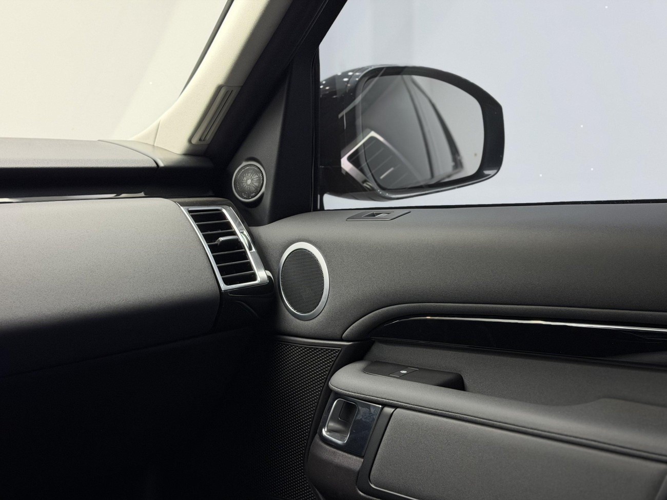 Land Rover Discovery 2019