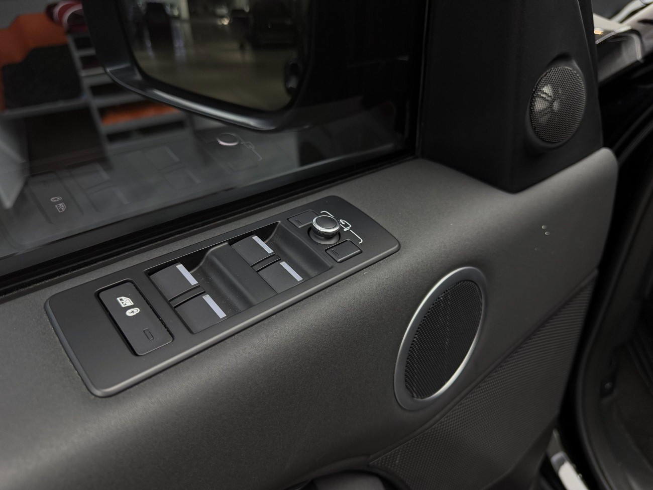 Land Rover Discovery 2019