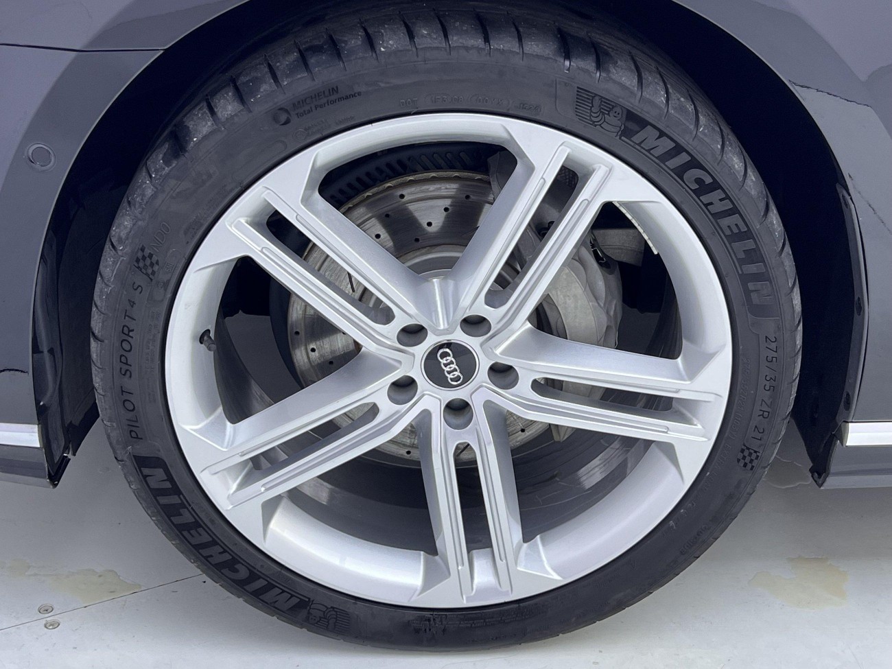 Audi A8L 50 TFSI 2024