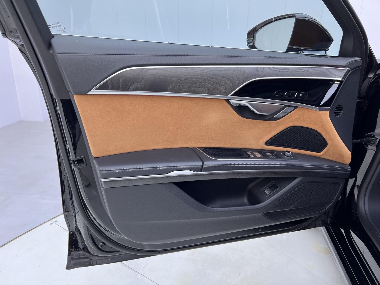 Audi A8L 50 TFSI 2024