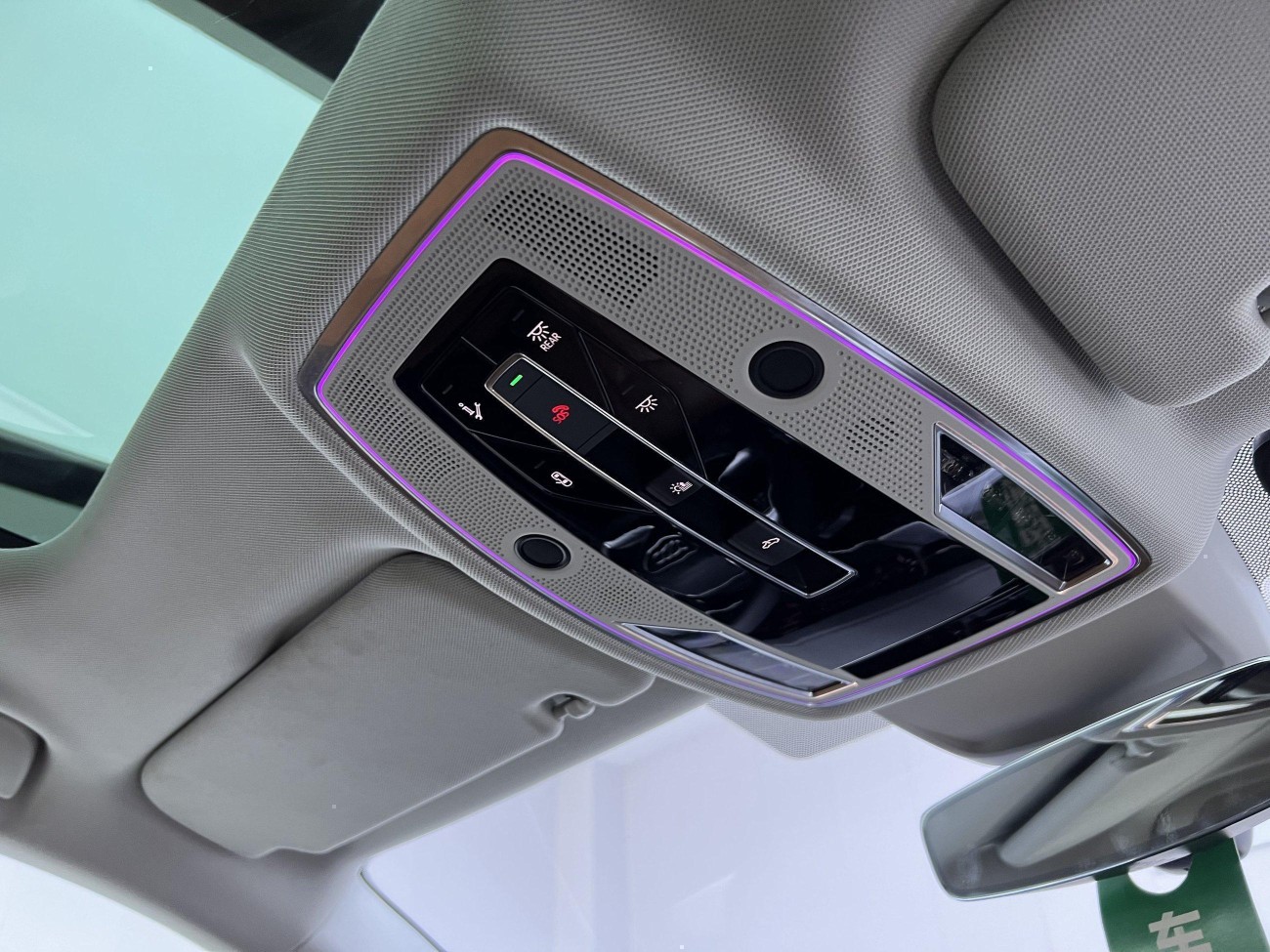 Audi A8L 50 TFSI 2024