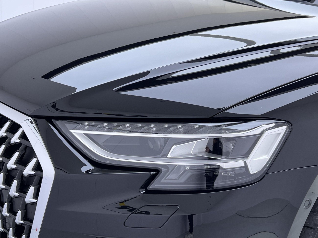 Audi A8L 50 TFSI 2024