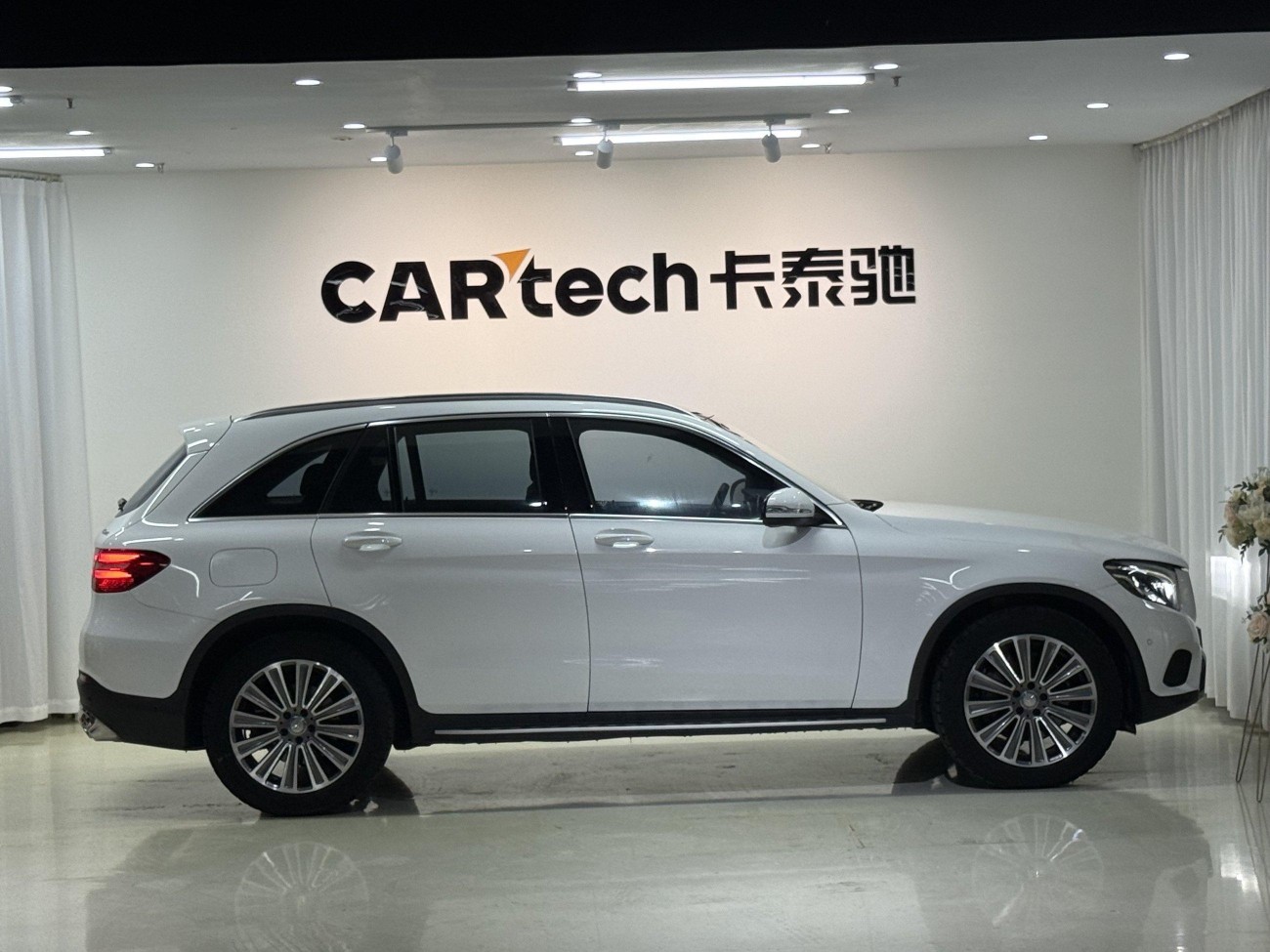 Mercedes-Benz GLC200 4MATIC 2016