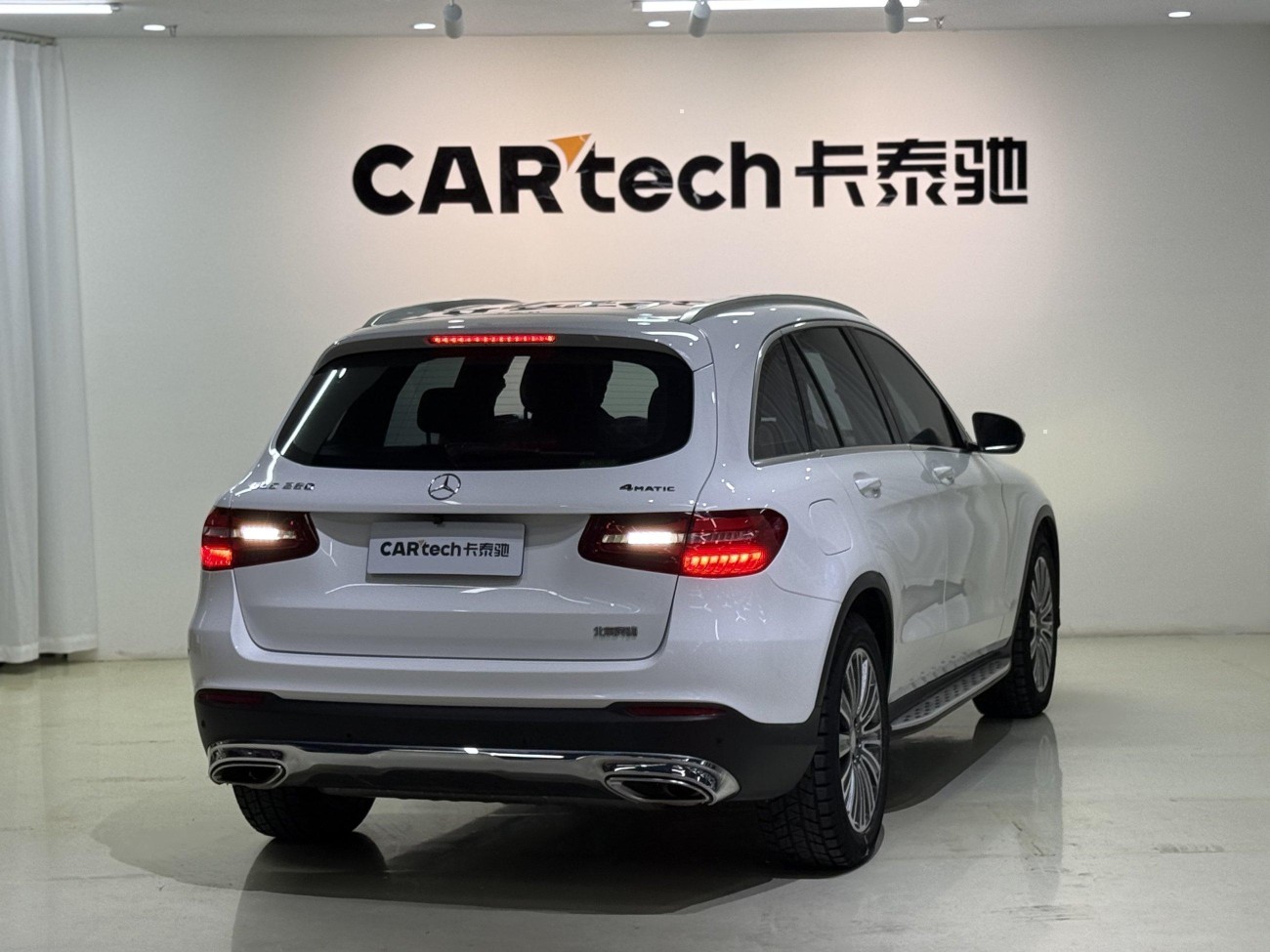 Mercedes-Benz GLC200 4MATIC 2016