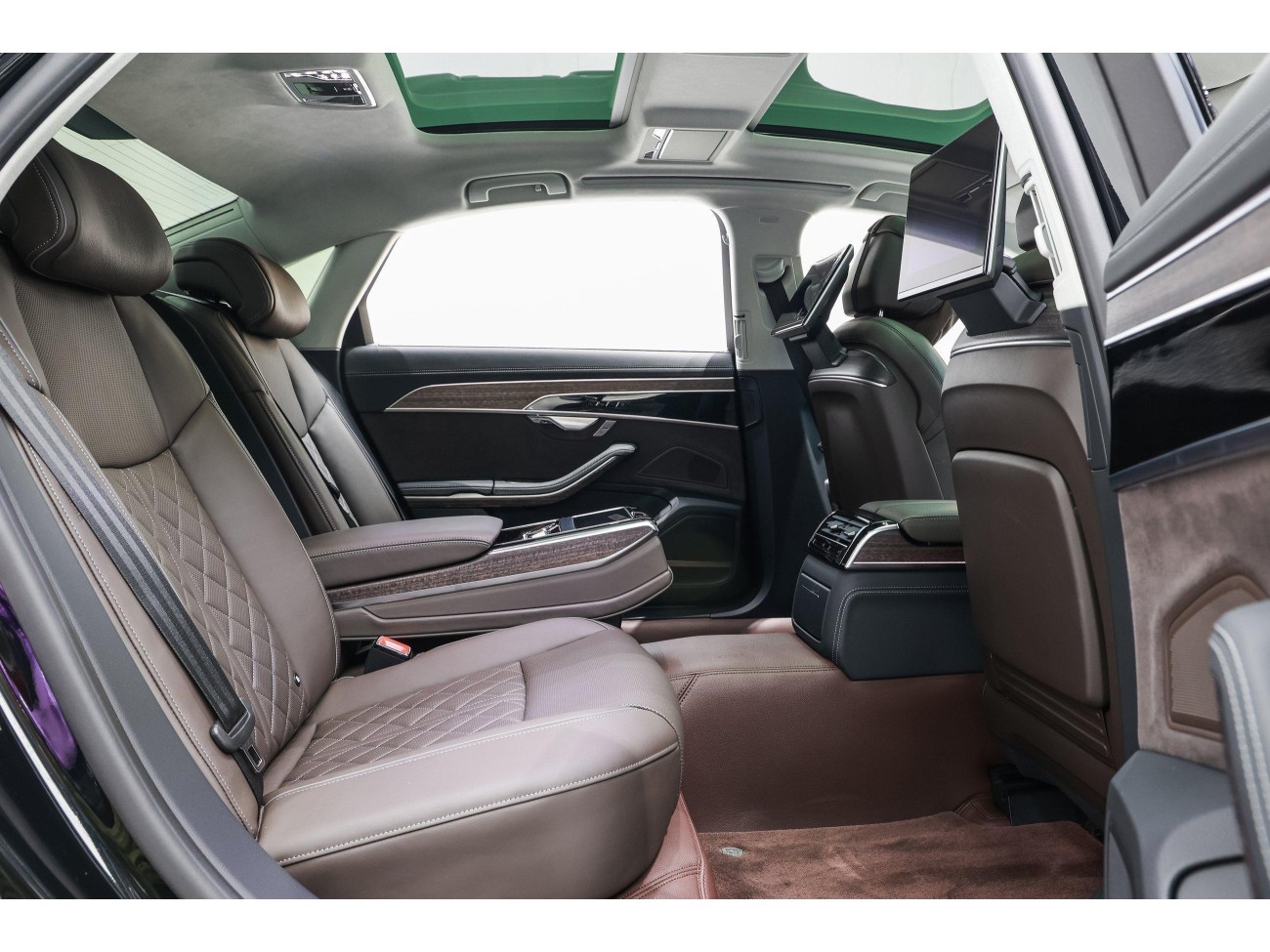 Audi A8L 55 TFSI 2025