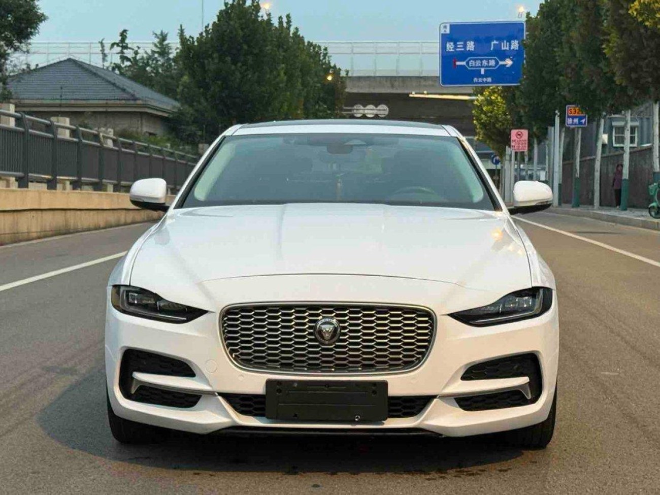 Jaguar XEL 2021