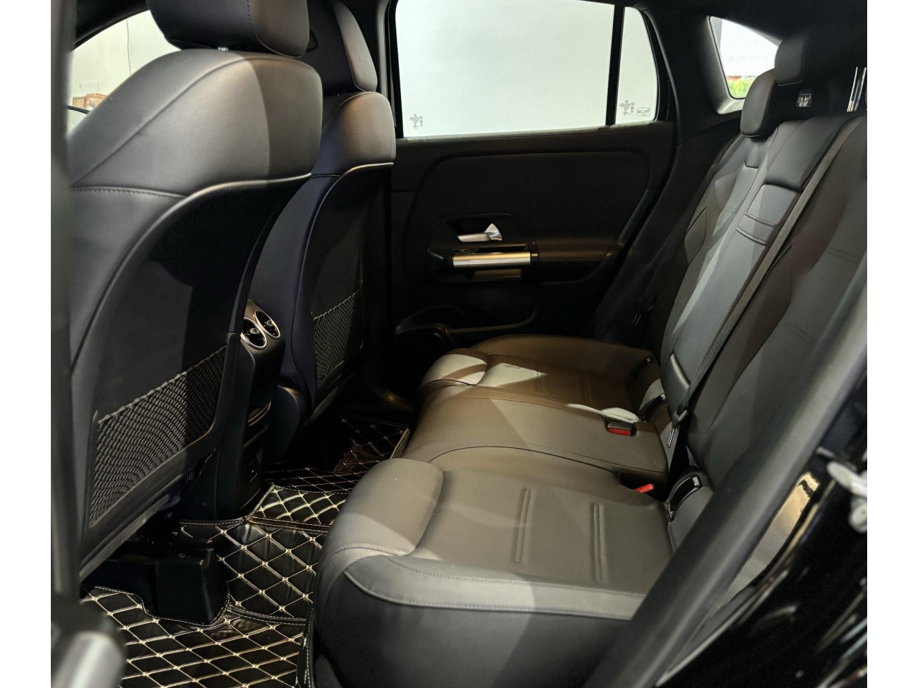 Mercedes-Benz GLA 200 2022