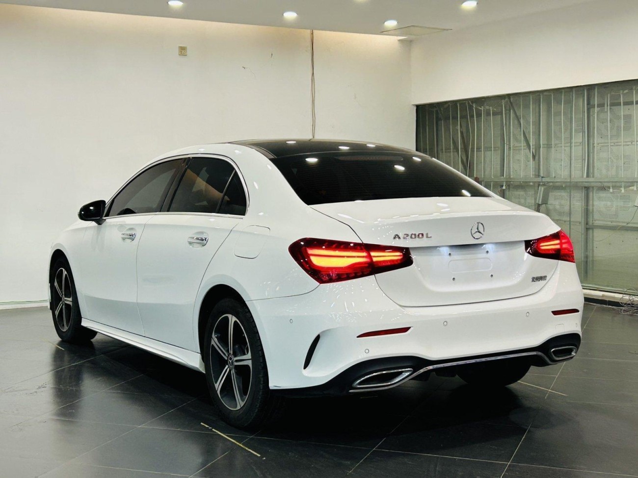 Mercedes-Benz A 200 L 2023