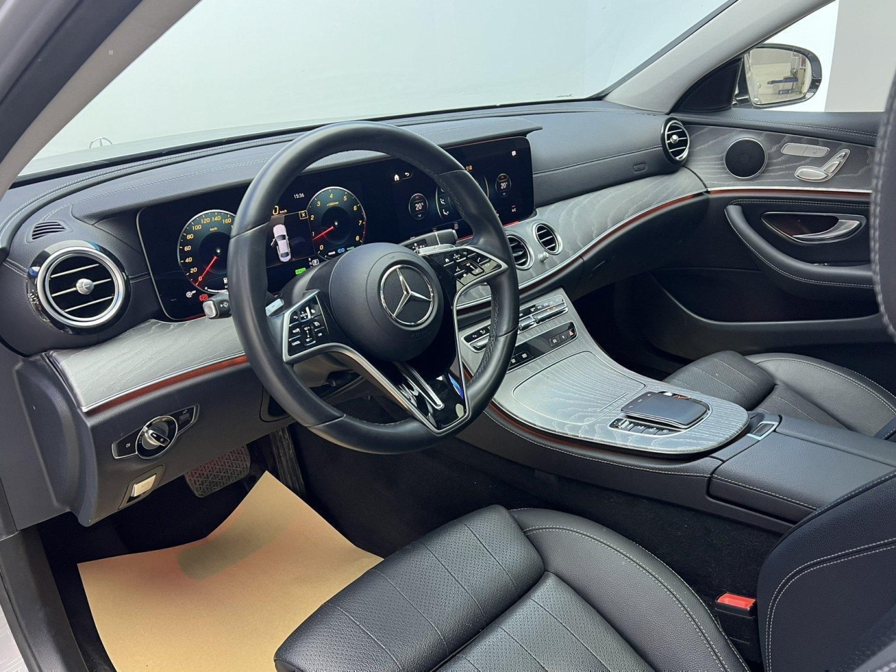 Mercedes-Benz E 260 L 2020