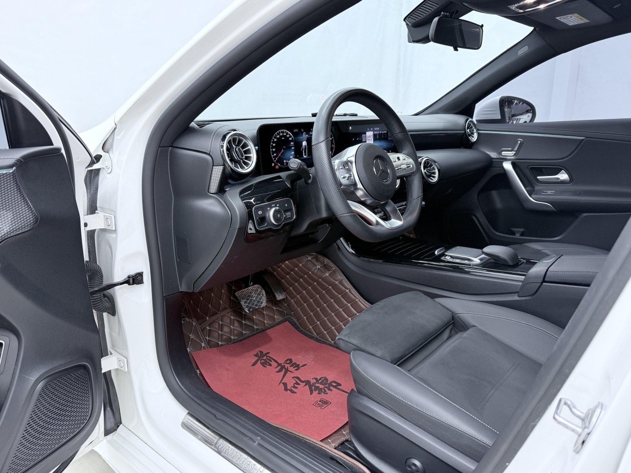 Mercedes-Benz A 200 L 2022