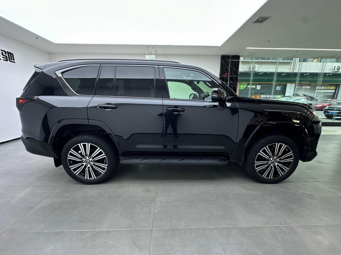Lexus LX 600 2024