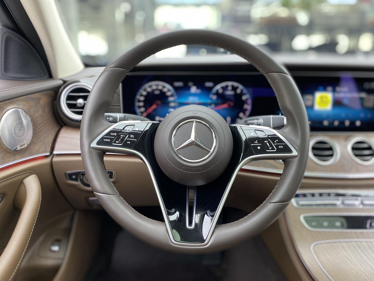 Mercedes-Benz E 300 L 2021