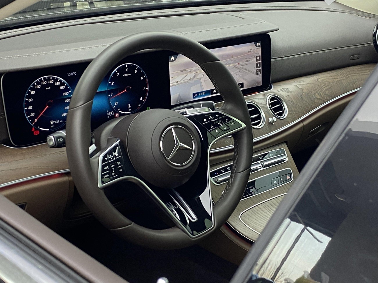 Mercedes-Benz E 300 L 2021