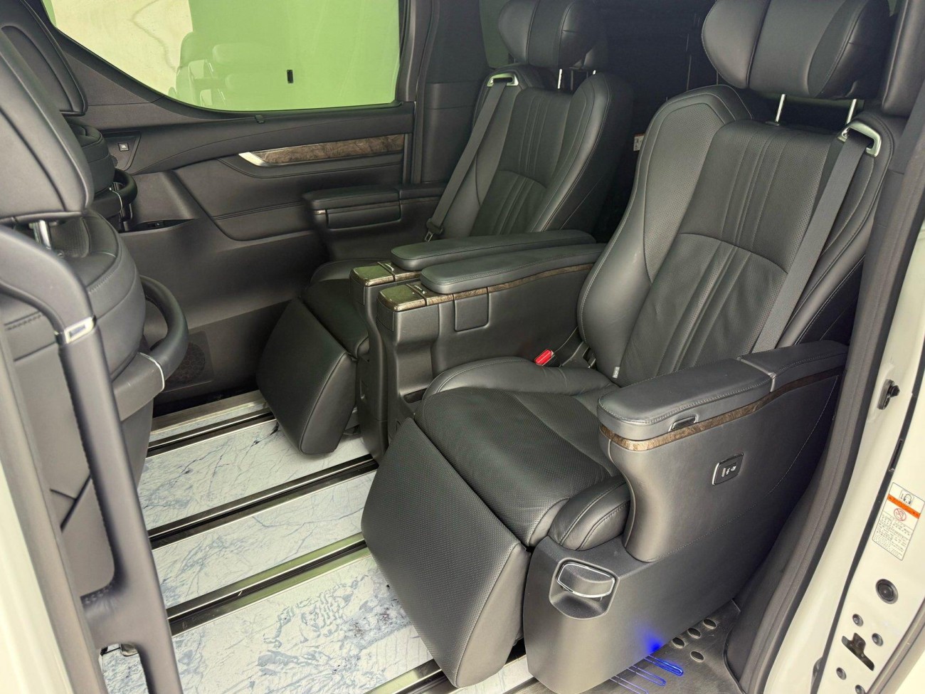Toyota Alphard 2019