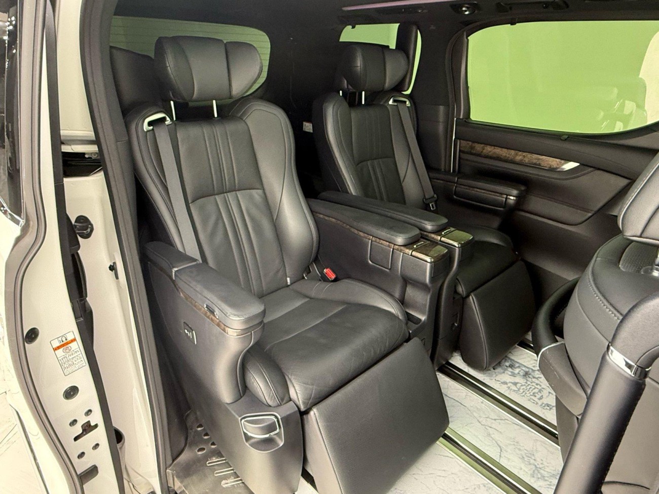 Toyota Alphard 2019