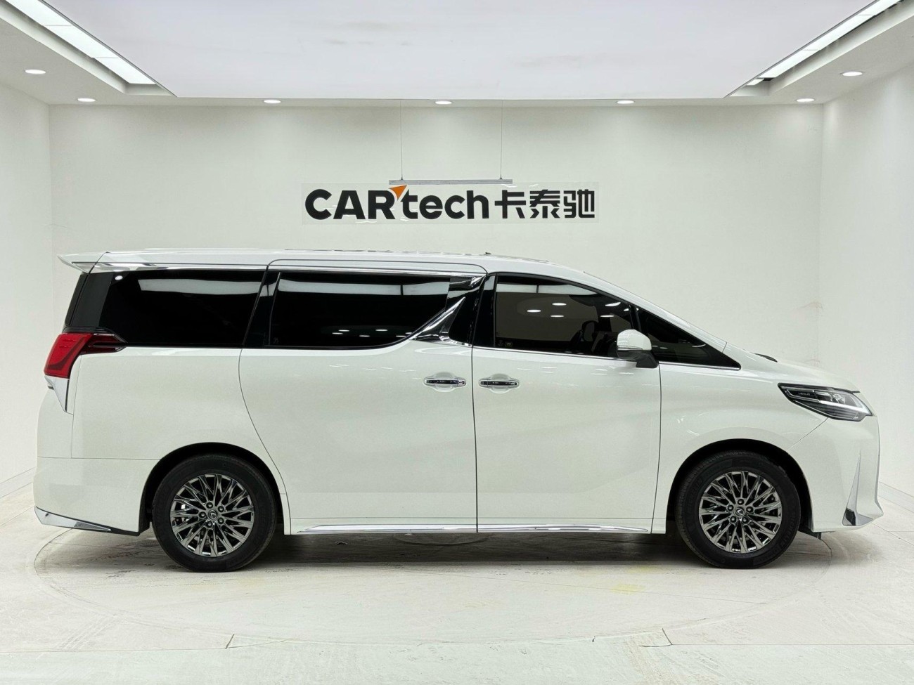 Toyota Alphard 2019