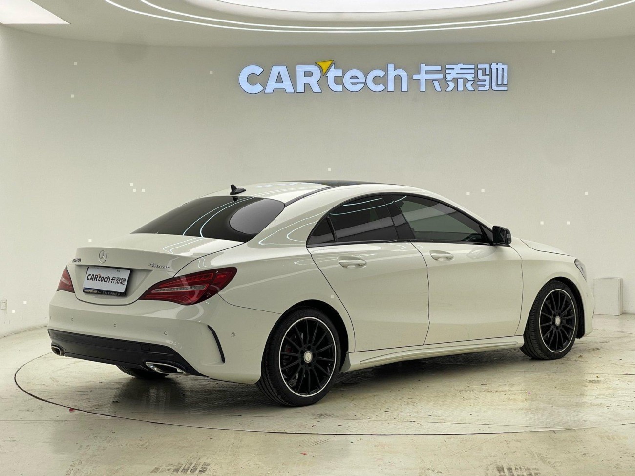 Mercedes-Benz CLA260 4MATIC 2017