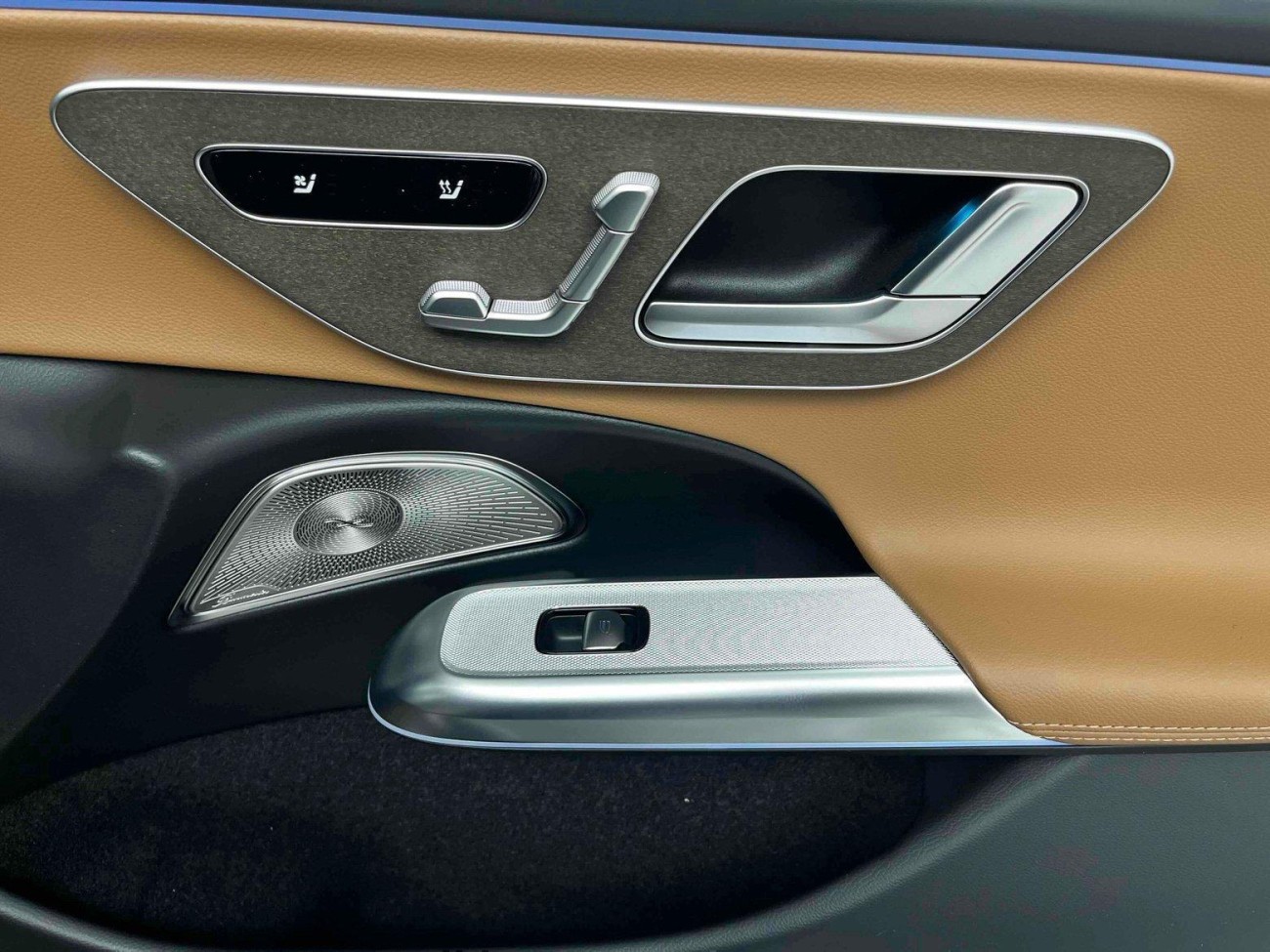 Mercedes-Benz E 300 L 2025