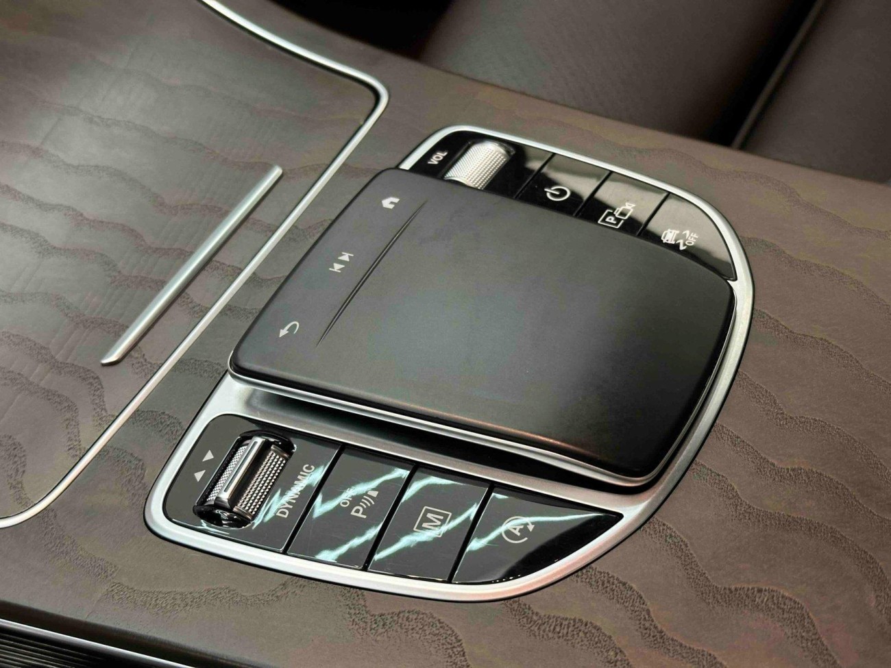 Mercedes-Benz GLC 260 L 2023