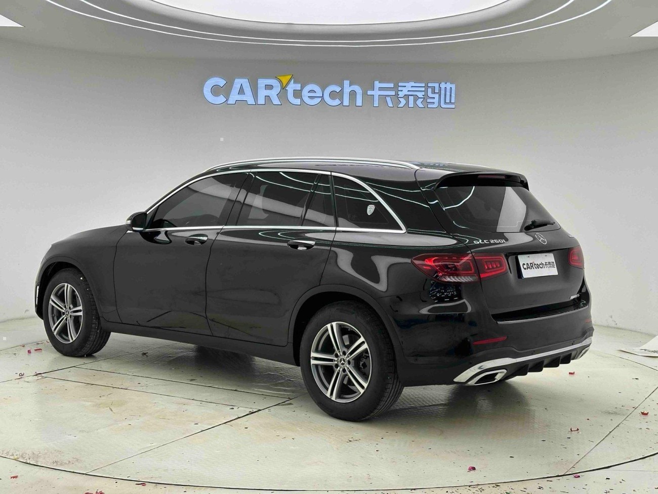 Mercedes-Benz GLC 260 L 2023