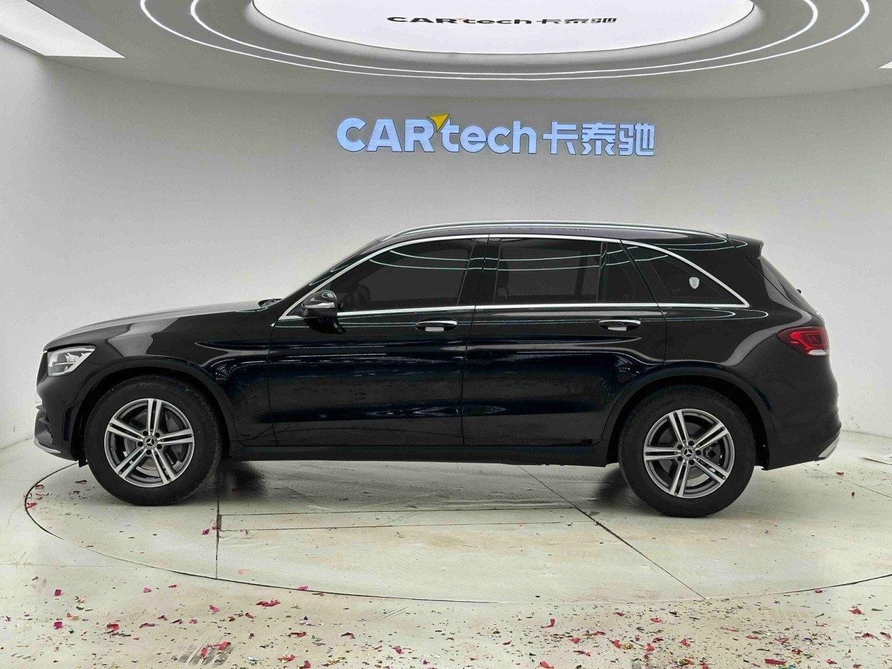Mercedes-Benz GLC 260 L 2023