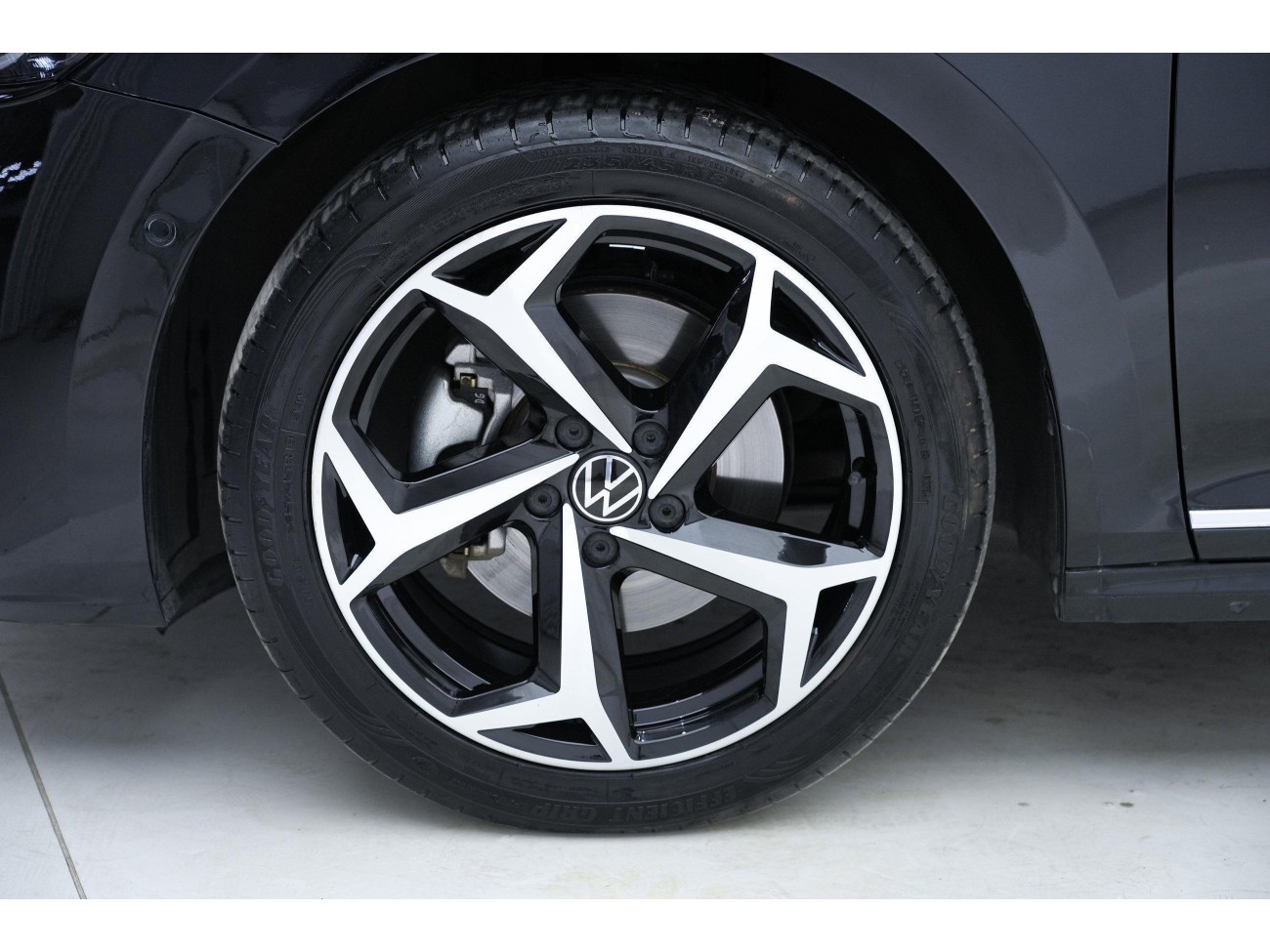 Volkswagen Passat 2023