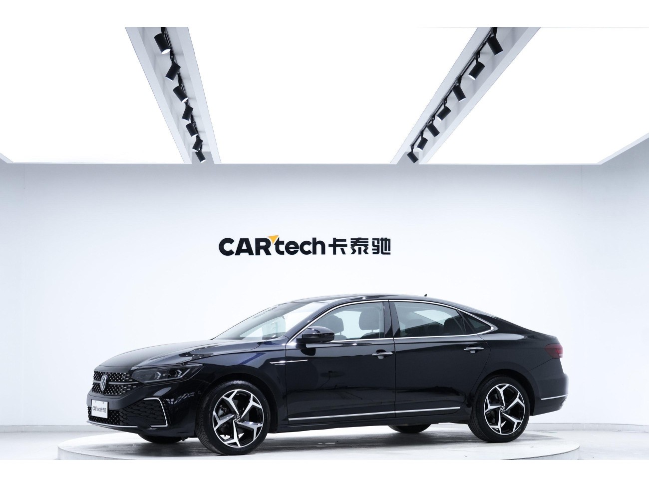 Volkswagen Passat 2023