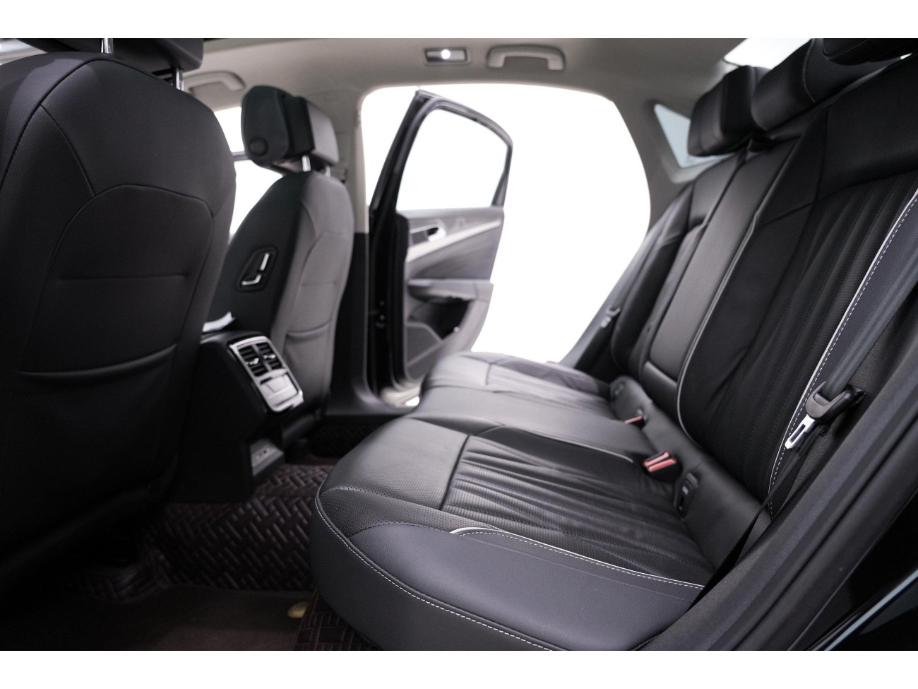 Volkswagen Passat 2023