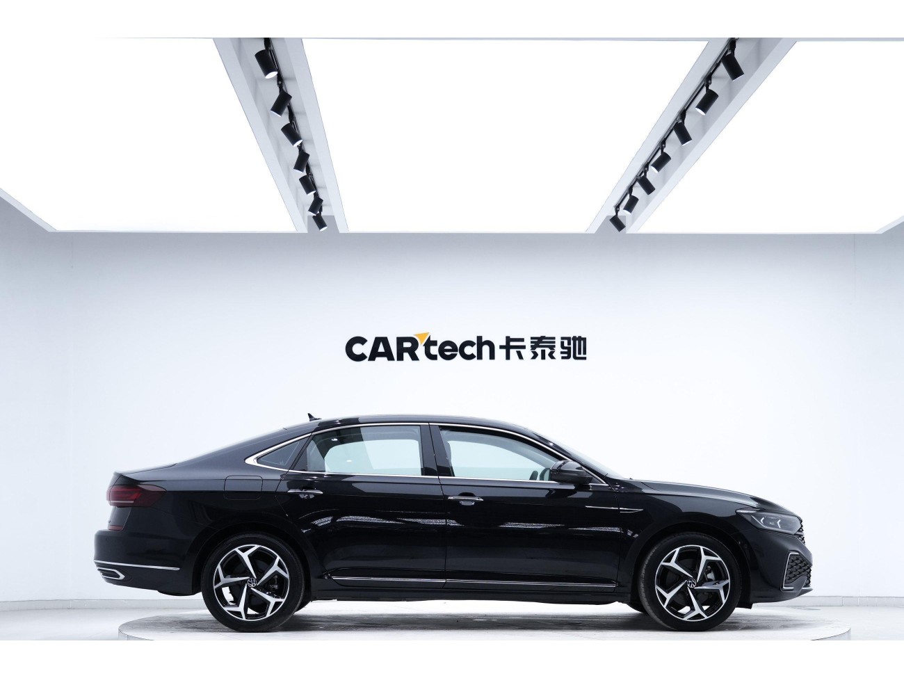 Volkswagen Passat 2023