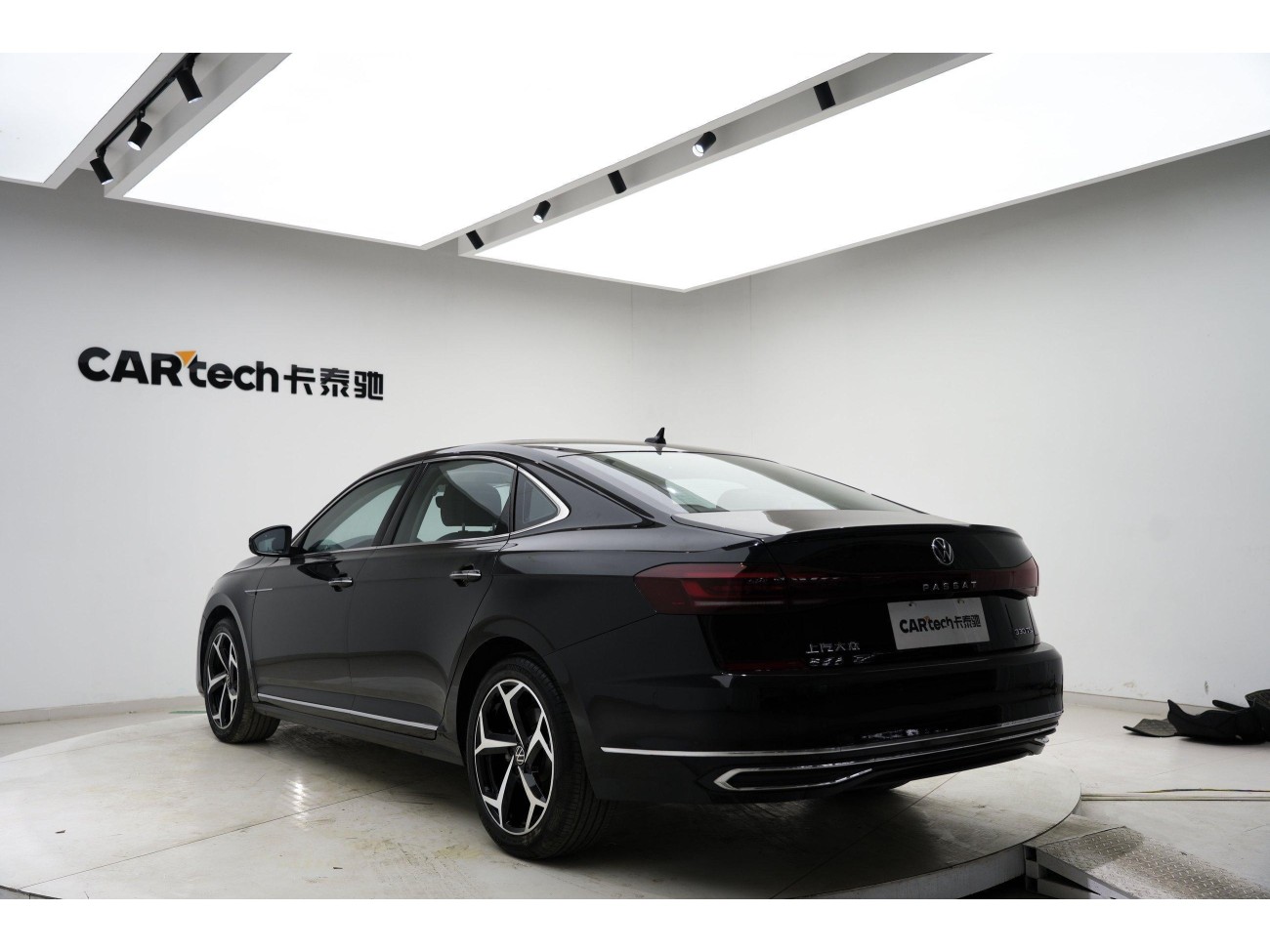 Volkswagen Passat 2023