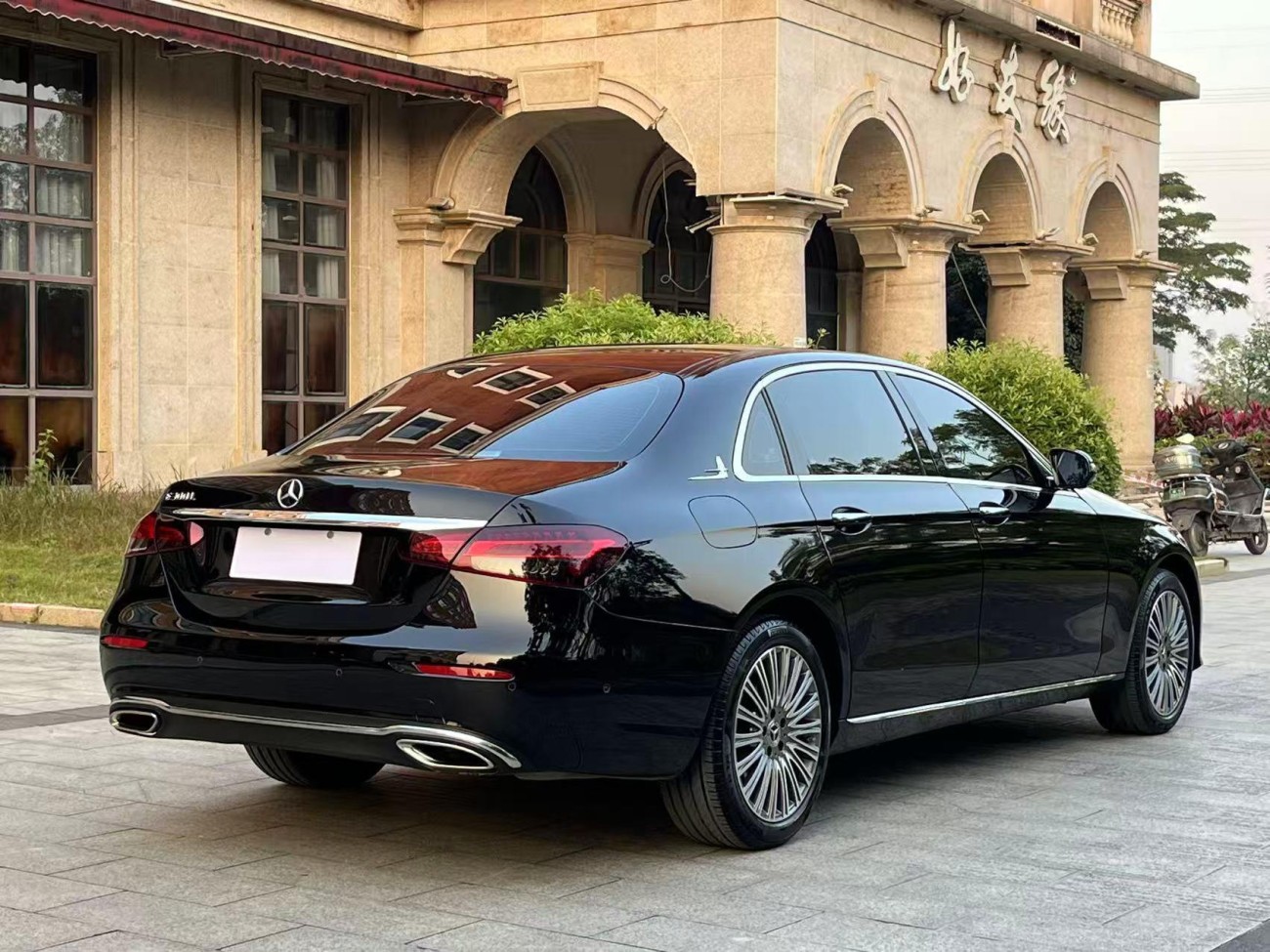 Mercedes-Benz E 300 L 2022