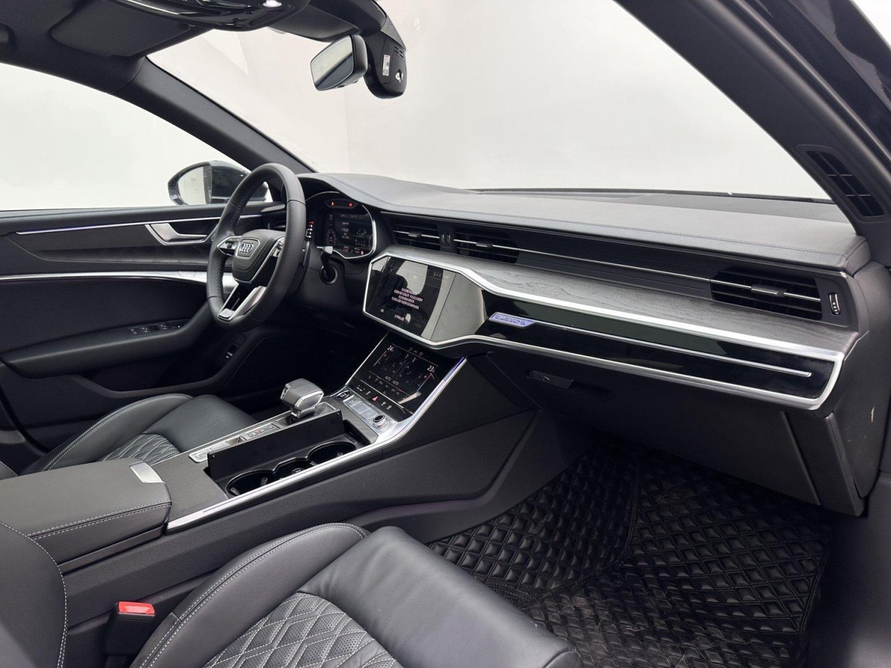 Audi A6L 45 TFSI 2024