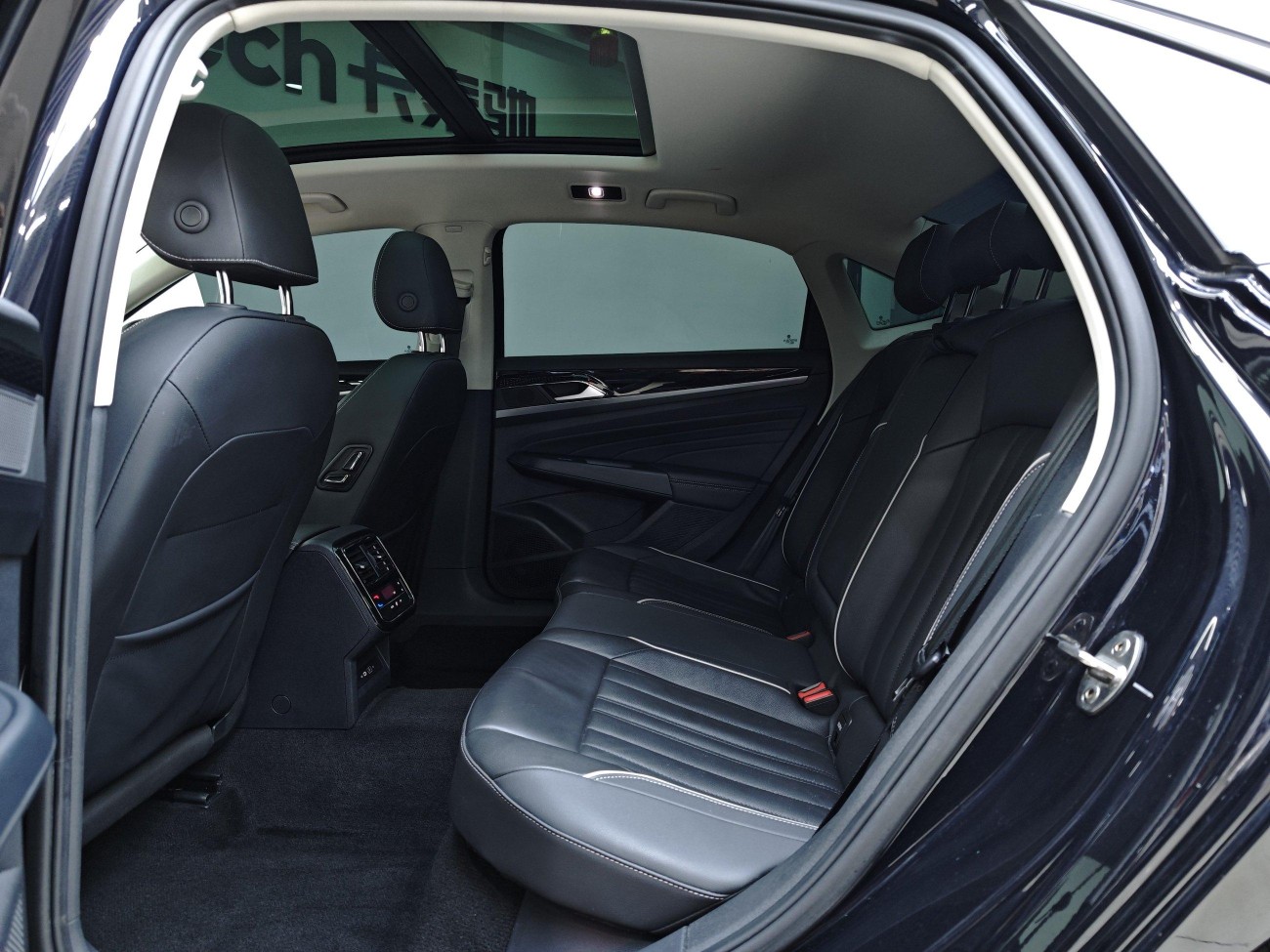 Volkswagen Passat 2023