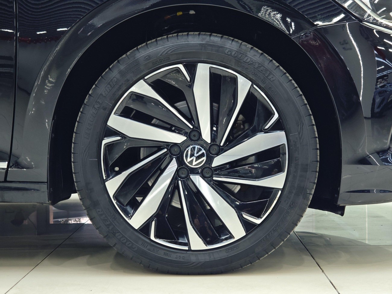 Volkswagen Passat 2023