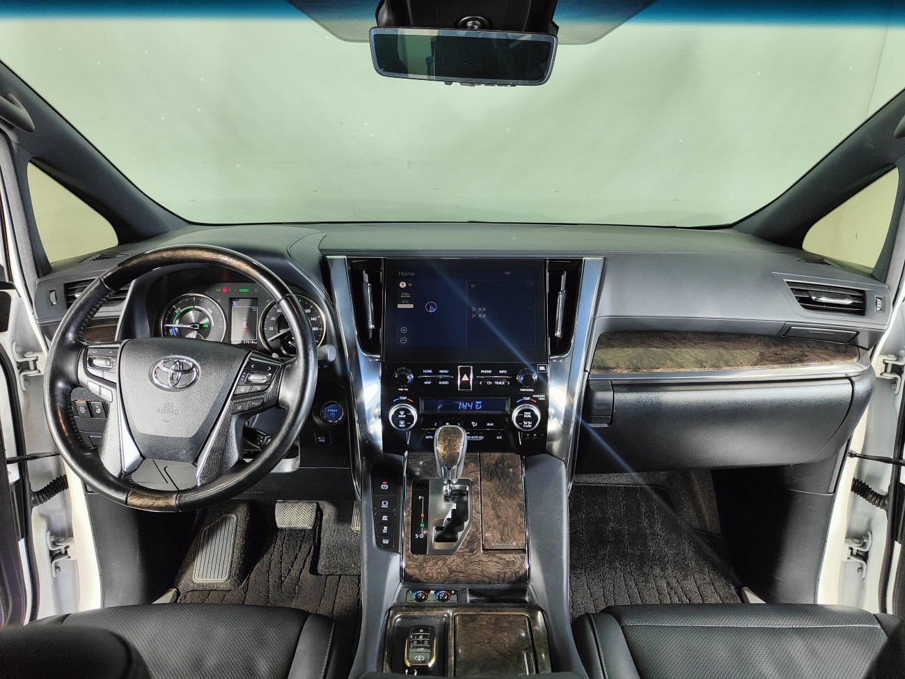 Toyota Vellfire 2023