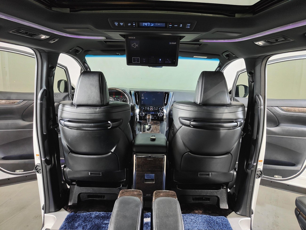 Toyota Vellfire 2023