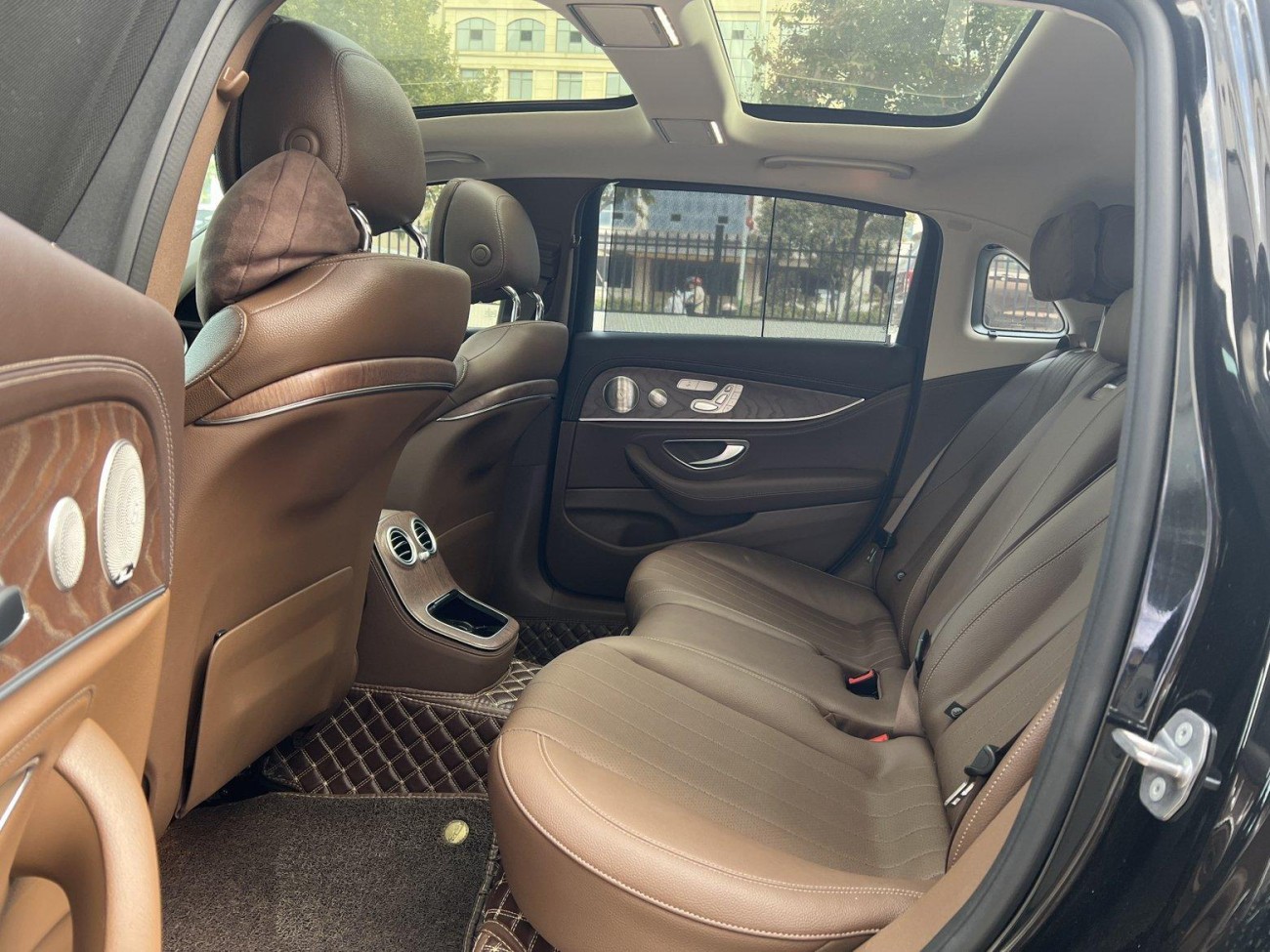 Mercedes-Benz E 300 L 2023