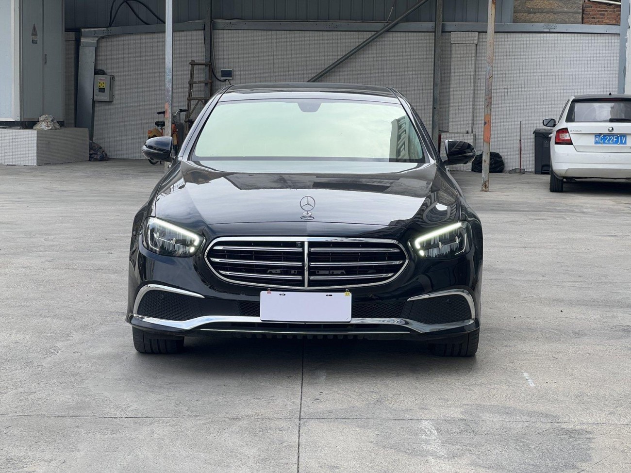 Mercedes-Benz E 300 L 2023