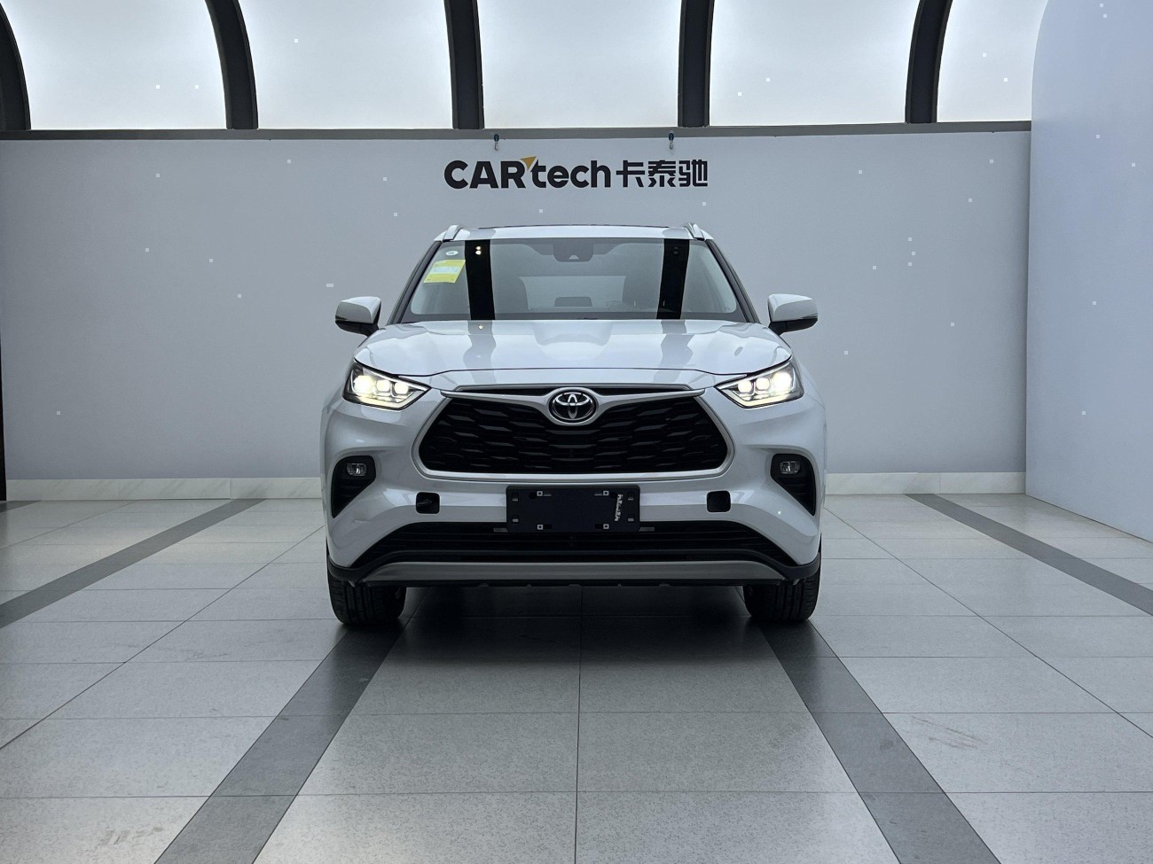 Toyota Highlander 2025