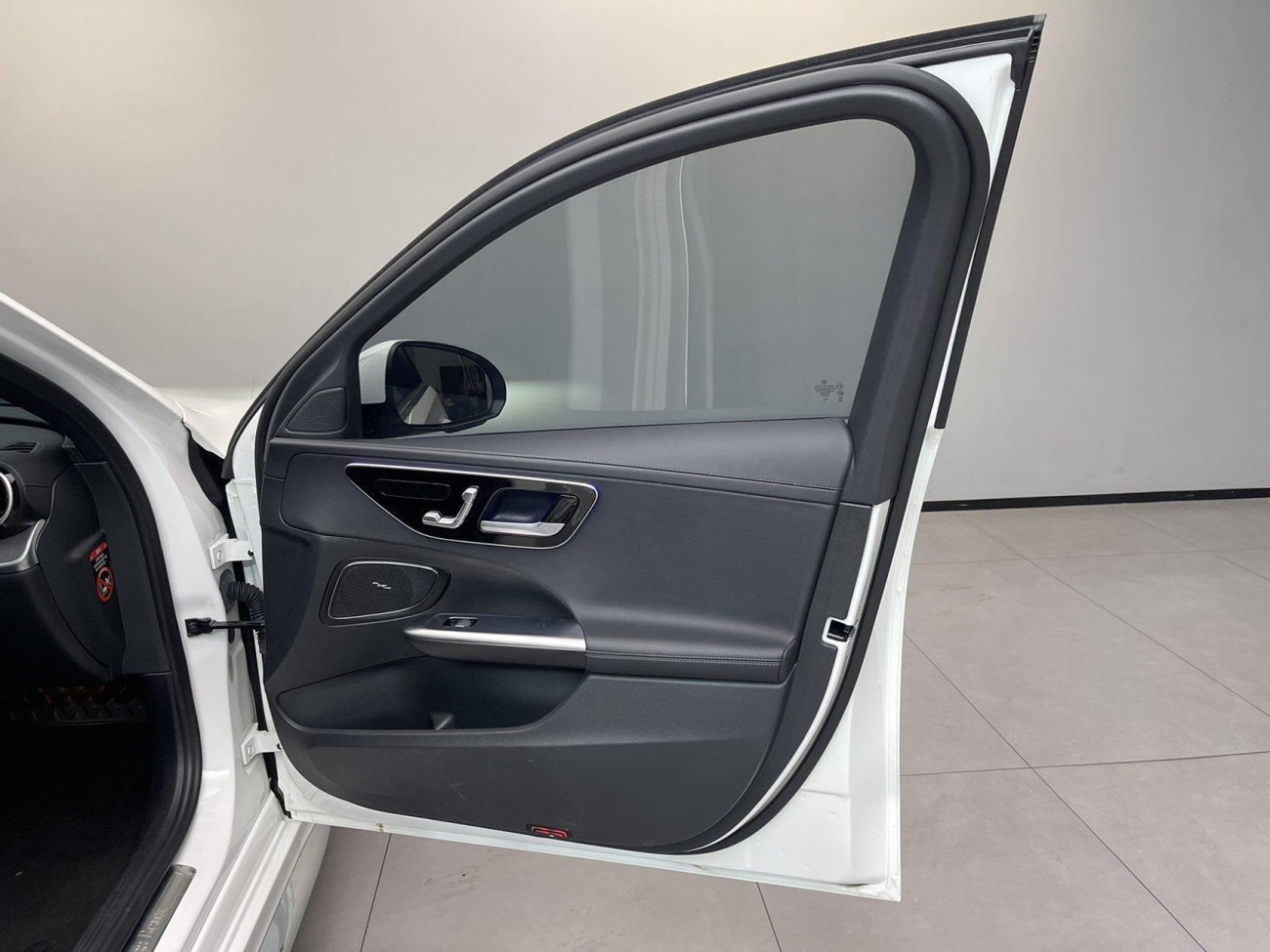 Mercedes-Benz C 200 L 2024