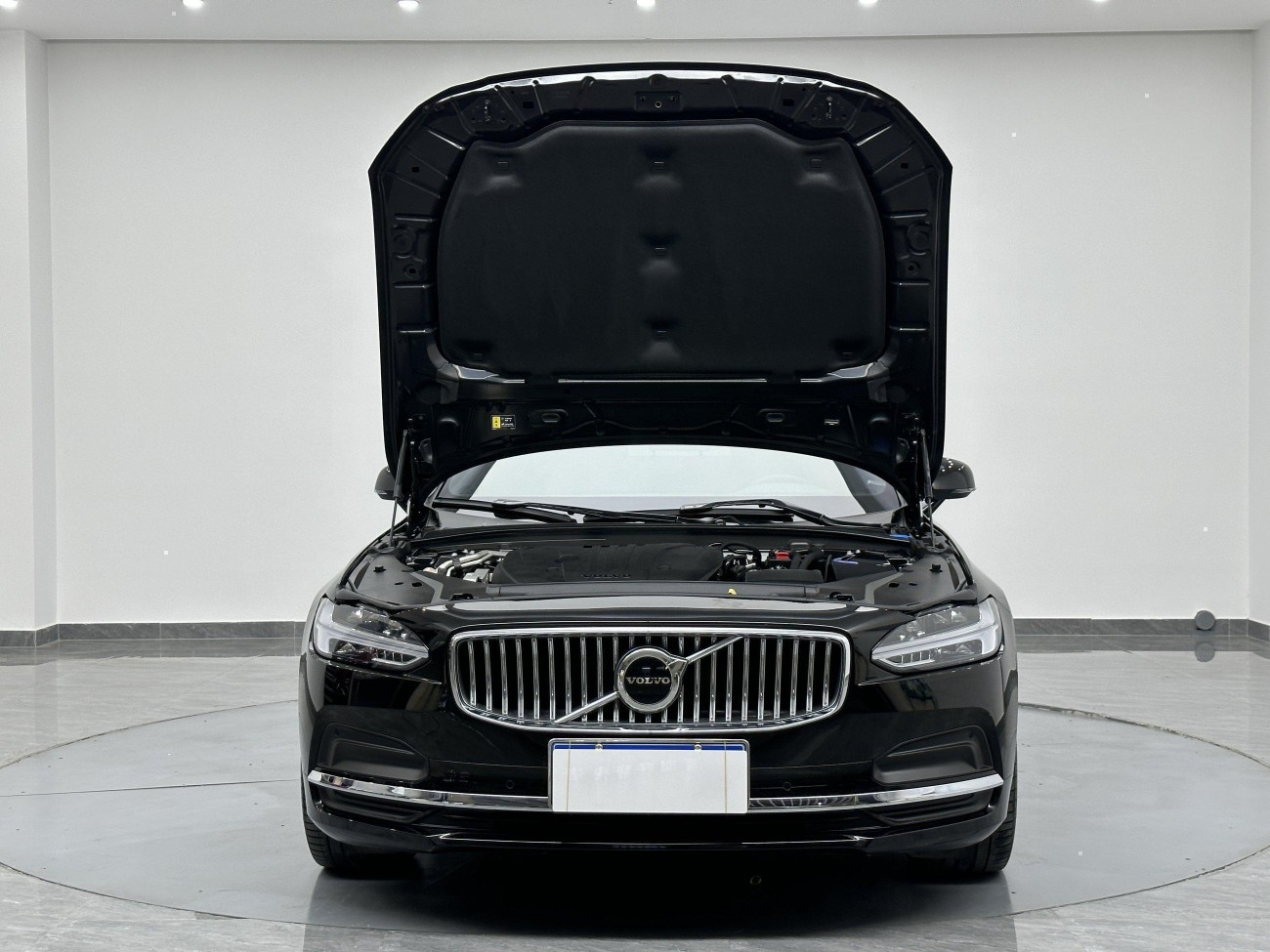 Volvo S90 2024