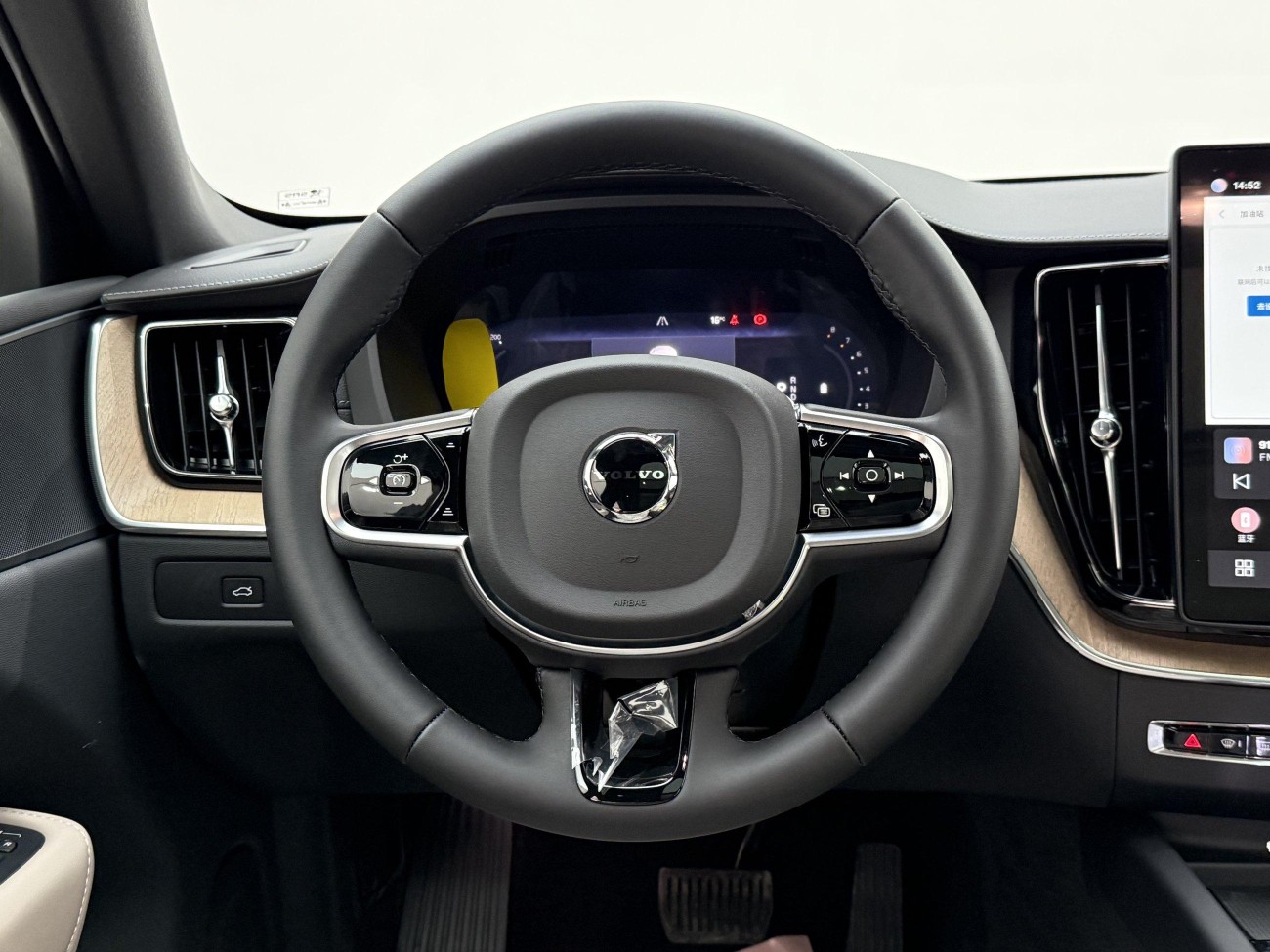 Volvo XC60 2026
