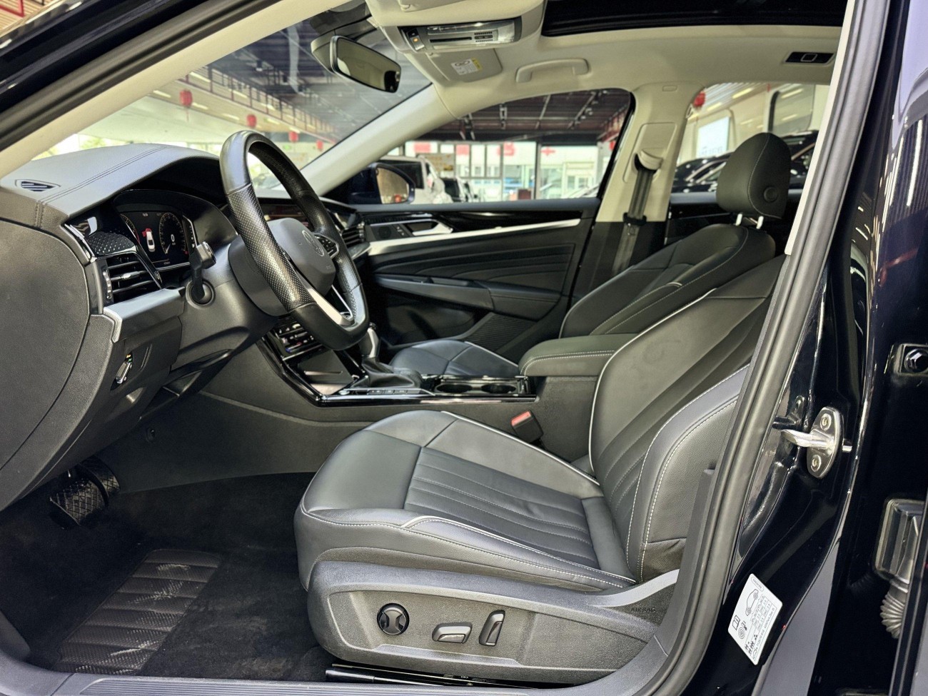 Volkswagen Passat 2023