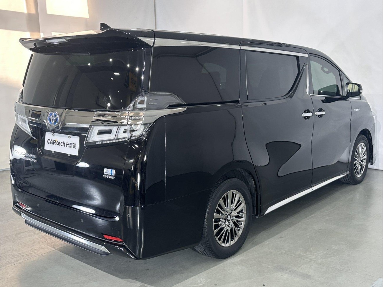 Toyota Vellfire 2022