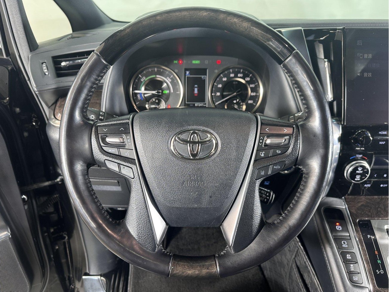 Toyota Vellfire 2022