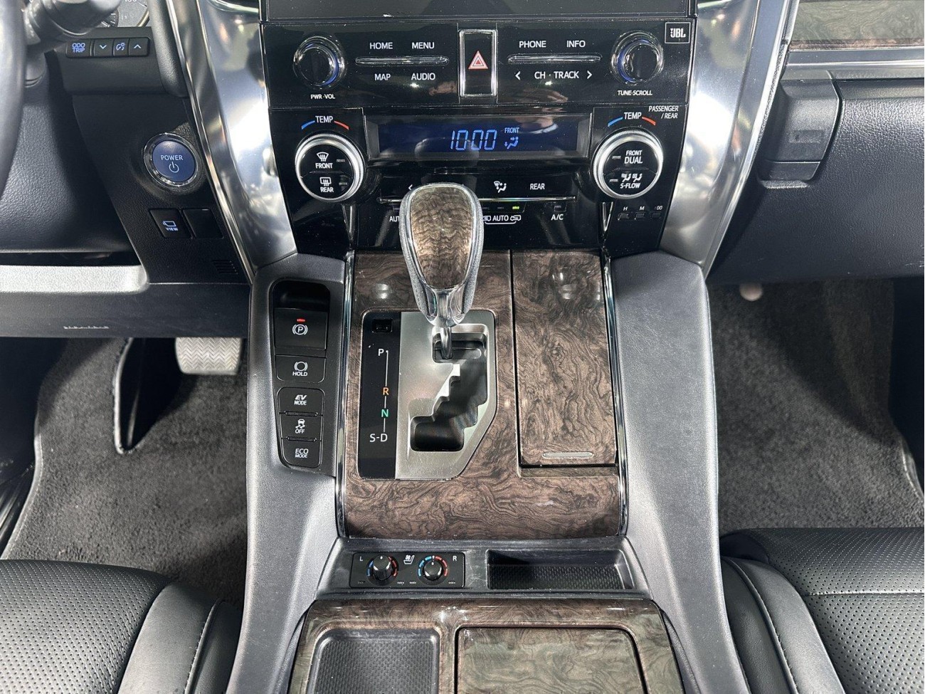 Toyota Vellfire 2022