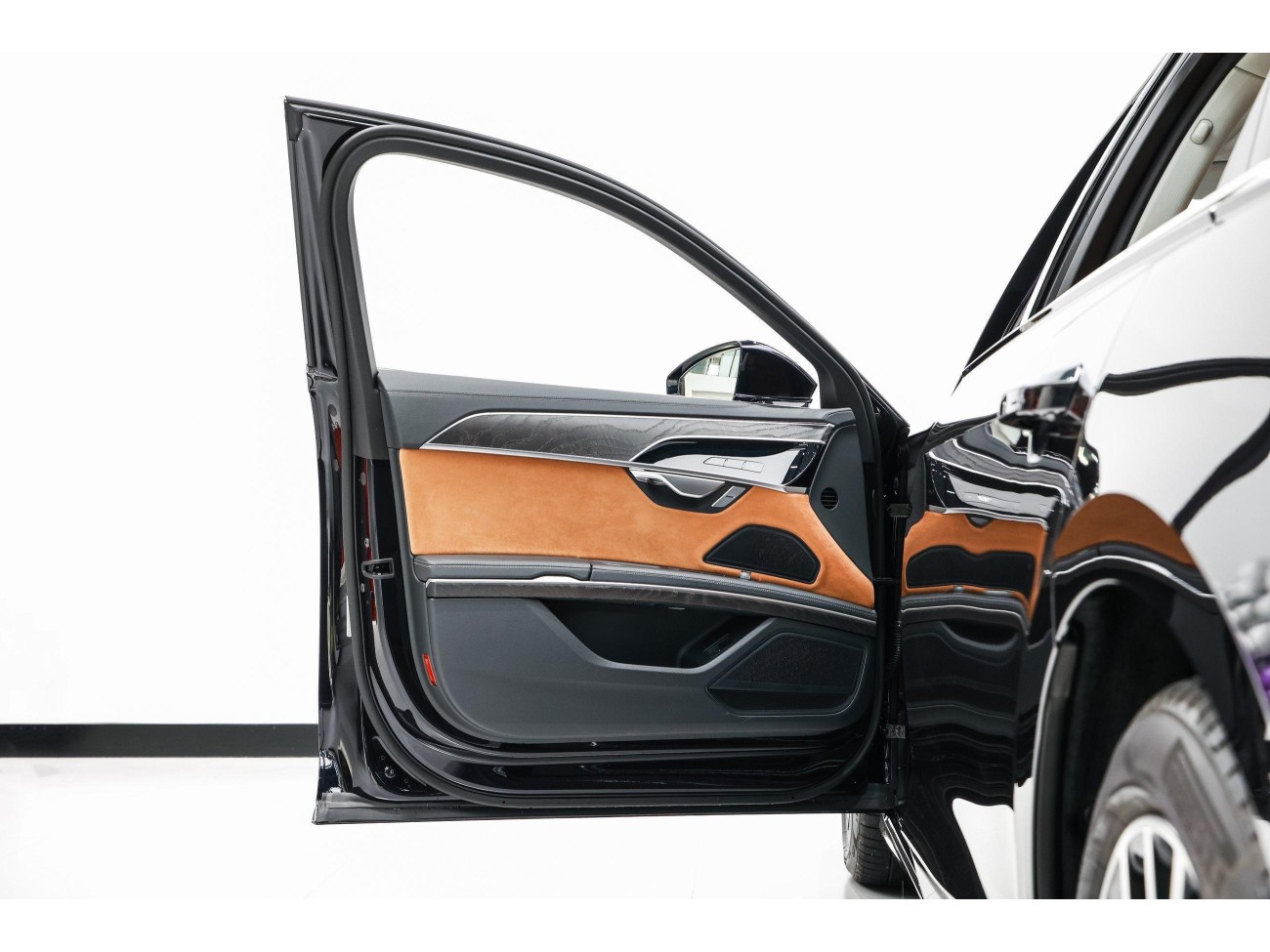 Audi A8L 50 TFSI 2025