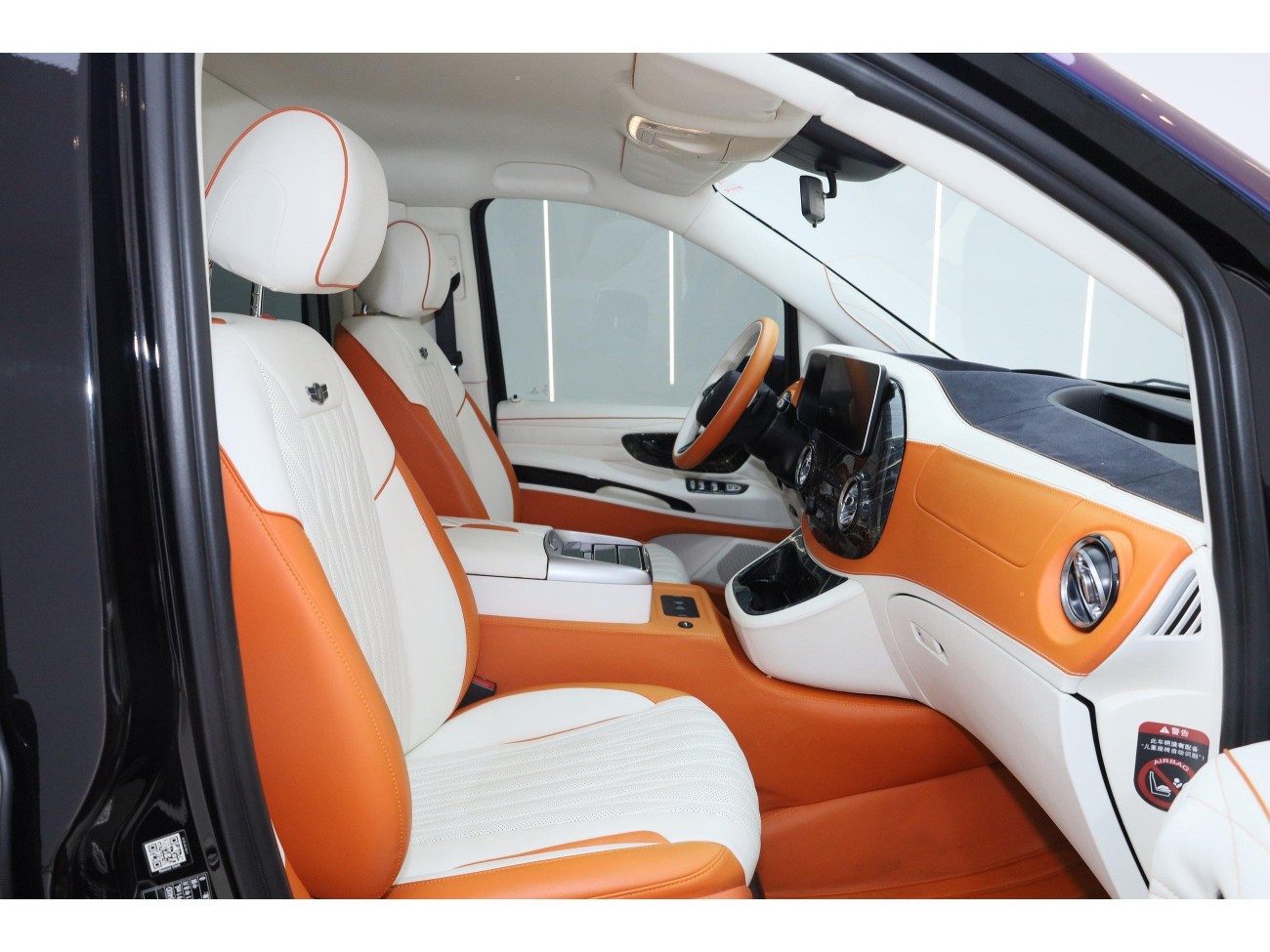 Mercedes-Benz 2022 2021