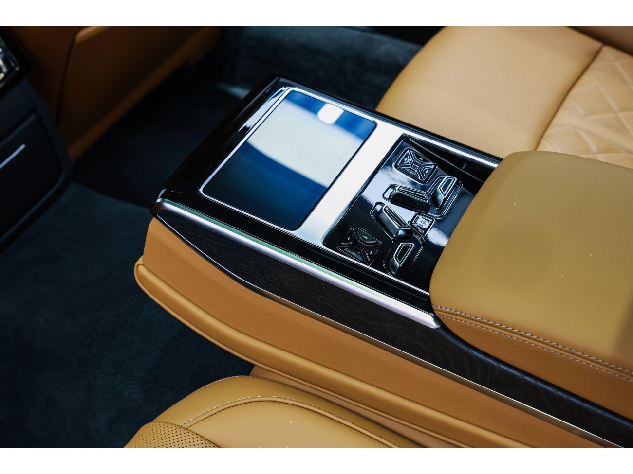 Audi A8L 50 TFSI 2024