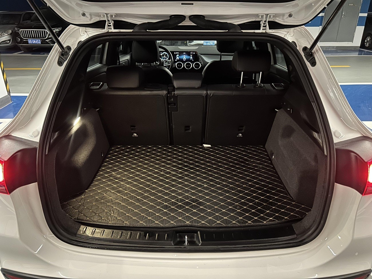 Mercedes-Benz GLA 200 2023